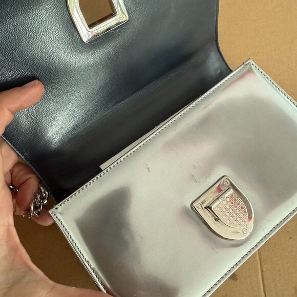 Dior metallic silver micro cannage leather Mini Diorama Shoulder bag - Picture 7 of 11